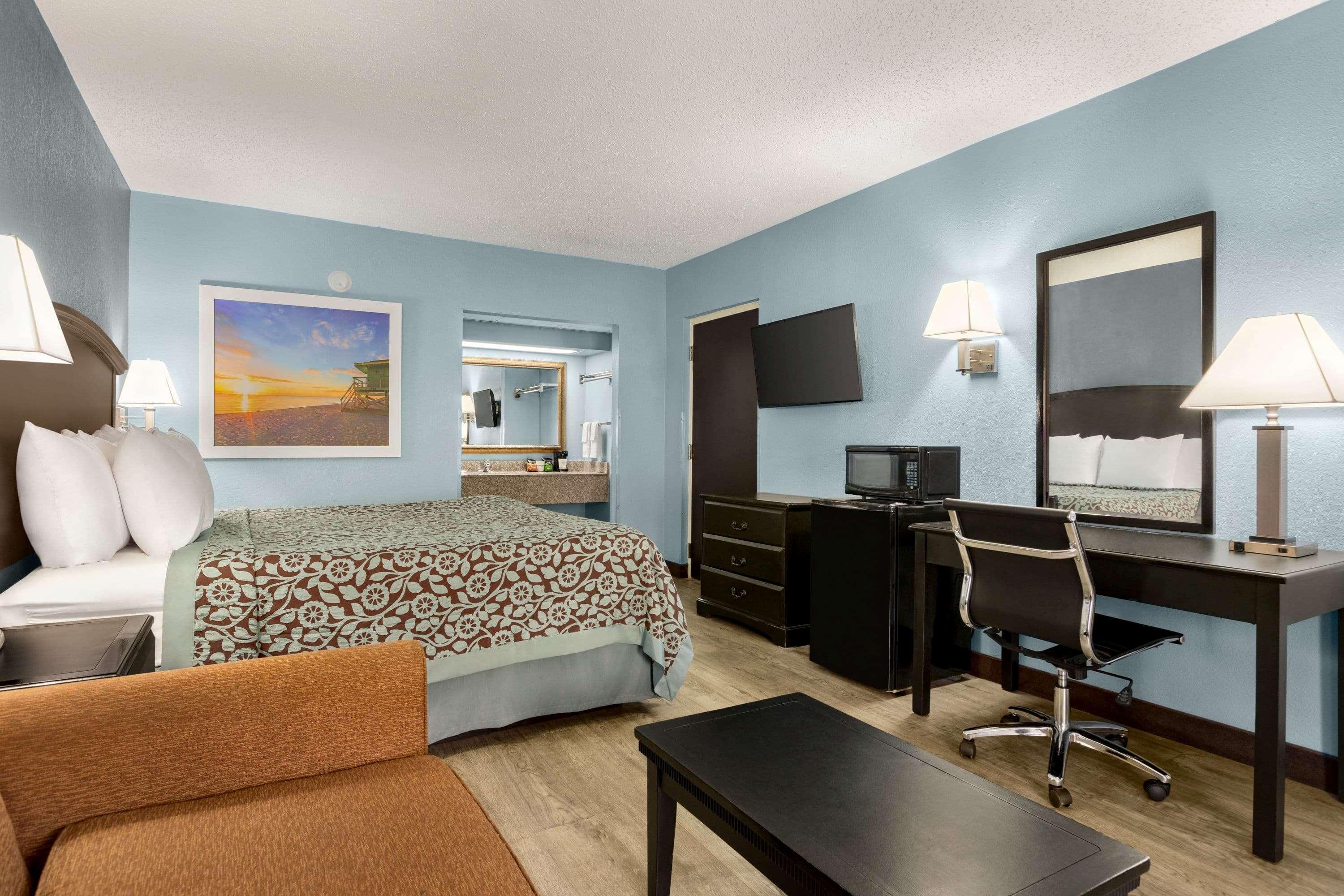 Days Inn By Wyndham Weldon Roanoke Rapids Экстерьер фото