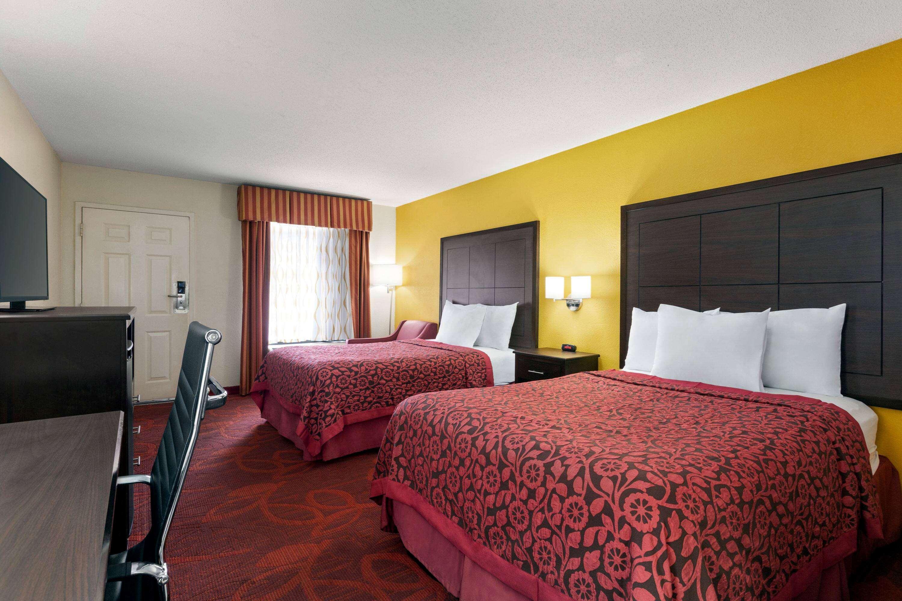 Days Inn By Wyndham Weldon Roanoke Rapids Экстерьер фото