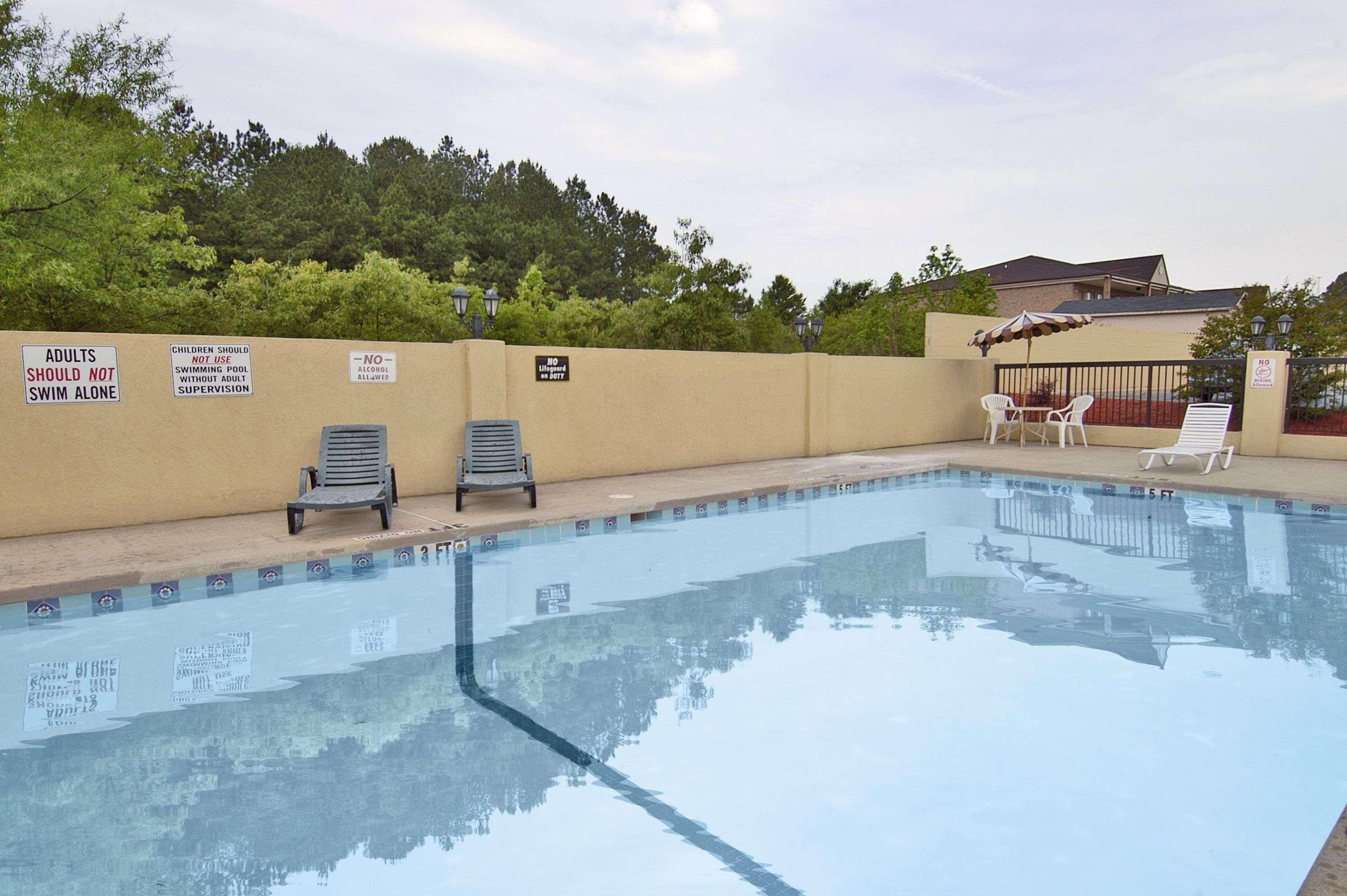 Days Inn By Wyndham Weldon Roanoke Rapids Экстерьер фото