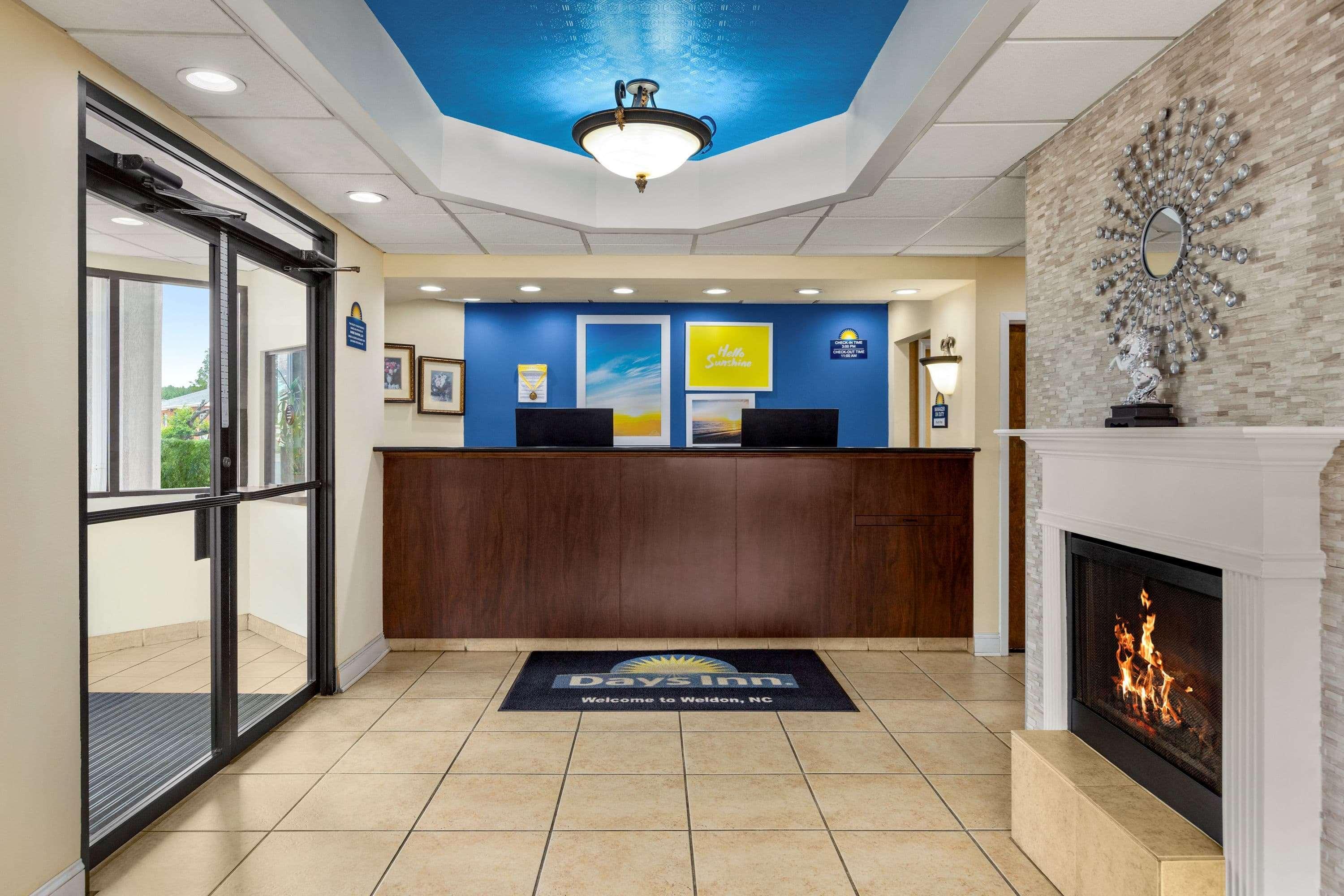 Days Inn By Wyndham Weldon Roanoke Rapids Экстерьер фото